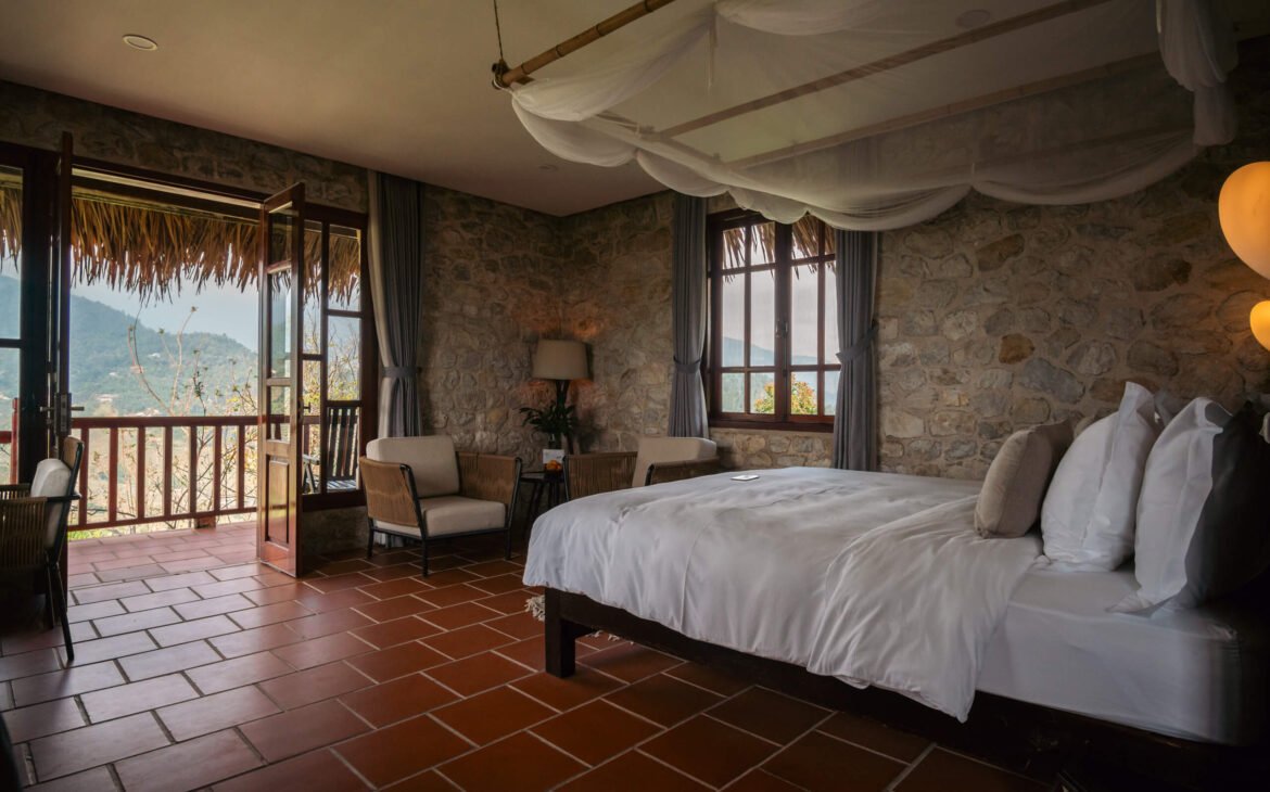Premium Executive Bungalow at Topas Ecolodge
