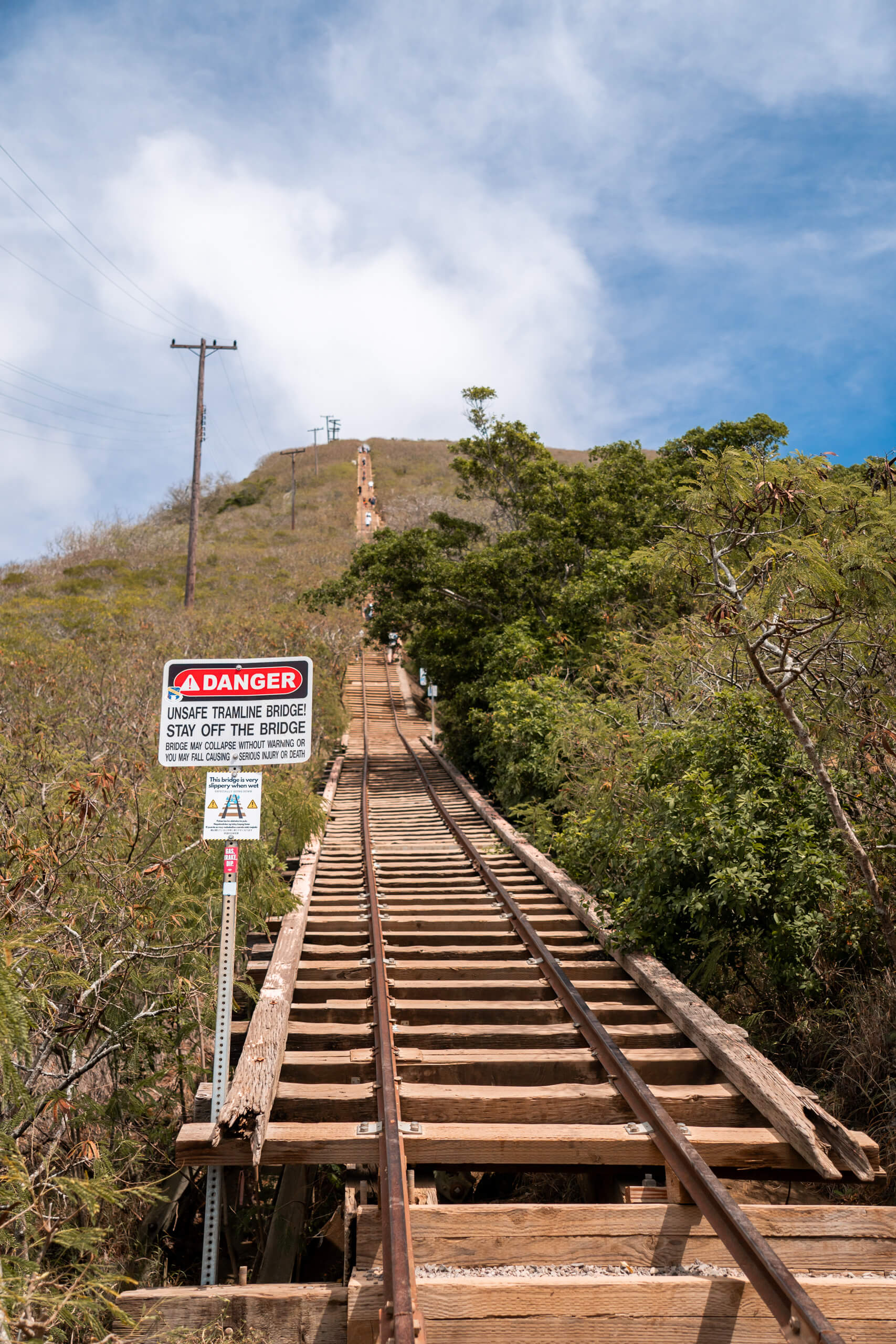 koko head stairs bridge