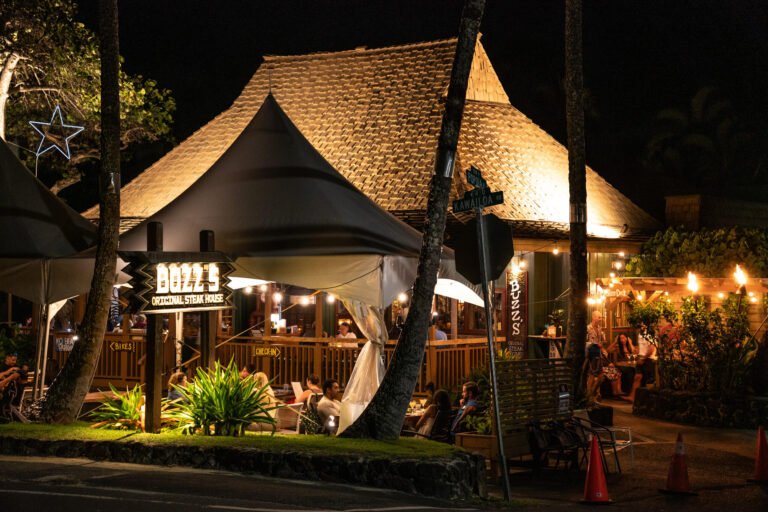 Buzz's Steakhouse in Kailua