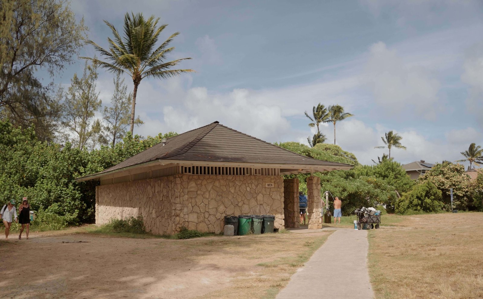 kalama beach bathrooms
